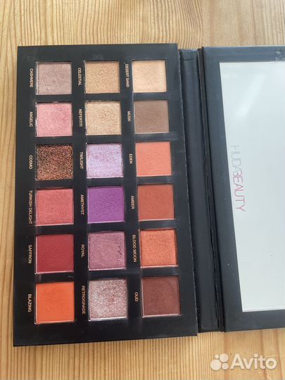 Тени для век,Huda beauty, too faced