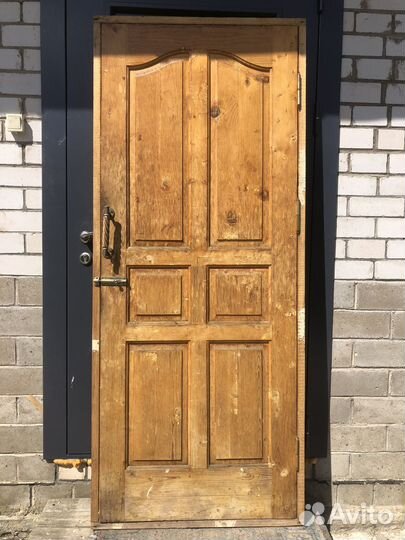 Деревянные двери