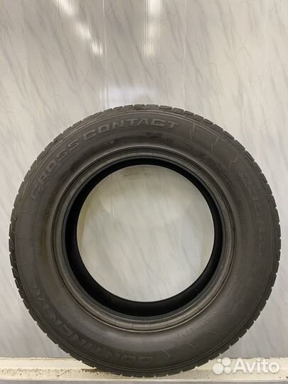 Continental ContiCrossContact UHP 235/65 R17 104V