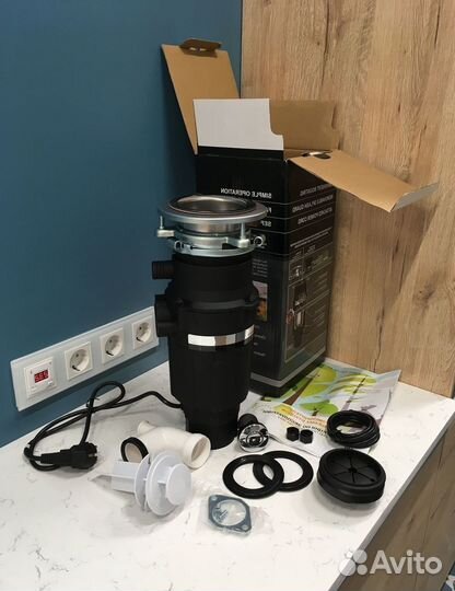 Измельчитель пищевых отходов bone crusher BC 610 *