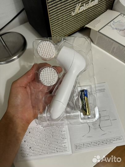 Щетка для умывания mary KAY новая