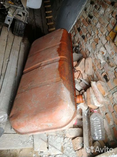 Топливный бак 250 литров