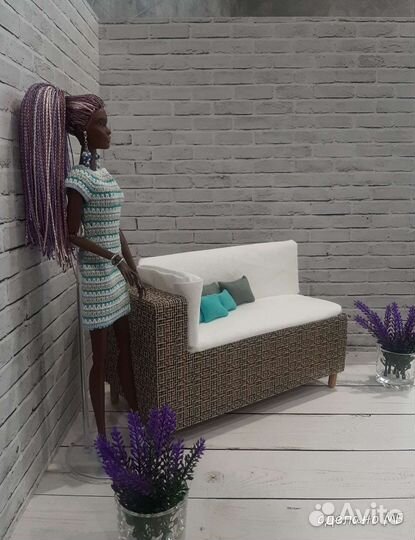 Диван для куклы по типу Барби