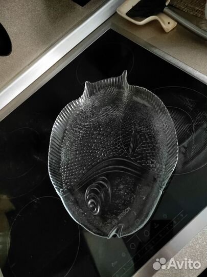 Тарелка, блюдо большое