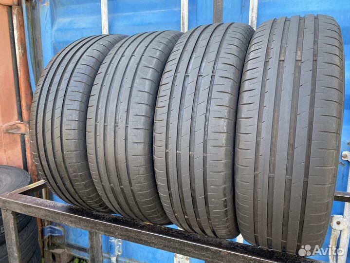 Goodyear EfficientGrip Performance 205/60 R16 92V