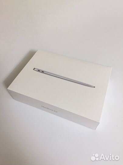 Новый Macbook Air M1 на гарантии, 33 цикла