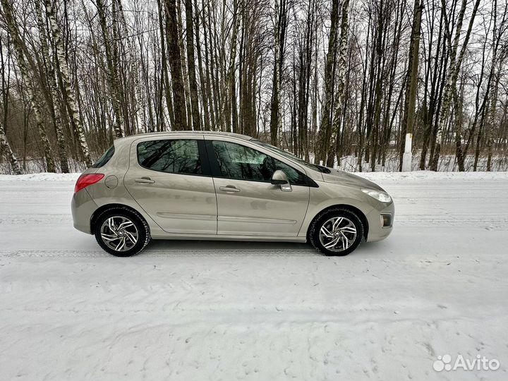 Peugeot 308 1.6 AT, 2012, 118 000 км