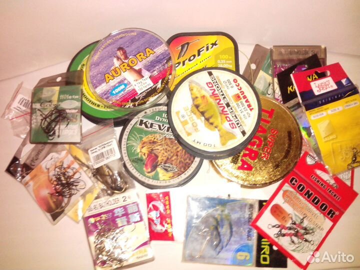 Крючки, лески