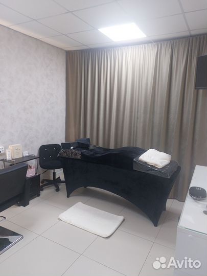 Наращивание ресниц модель