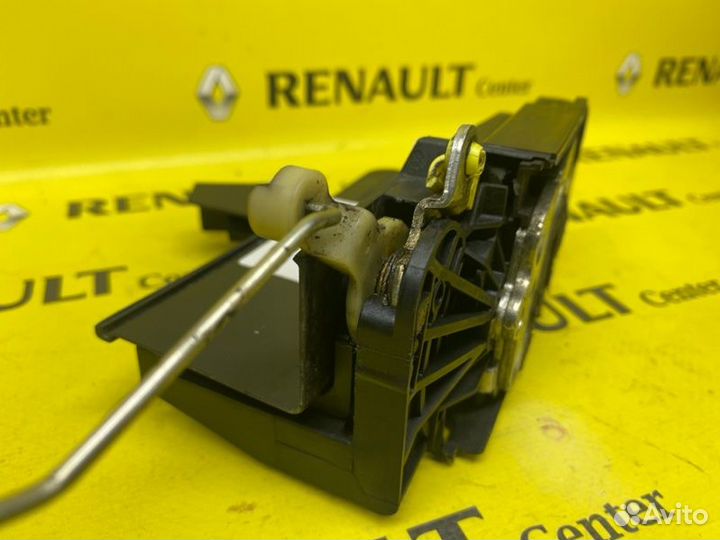 Замок боковой двери передний левый Renault Logan