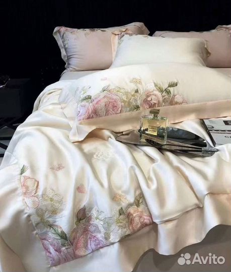 Комплект постельного белья сhanel