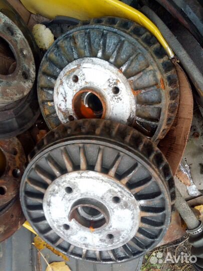 Тормозные барабаны(диски ) Рено Логан Ларгус