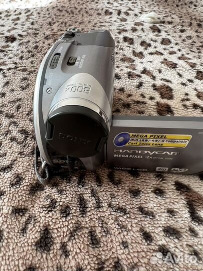 Видеокамера sony handycam DCR-DVD205