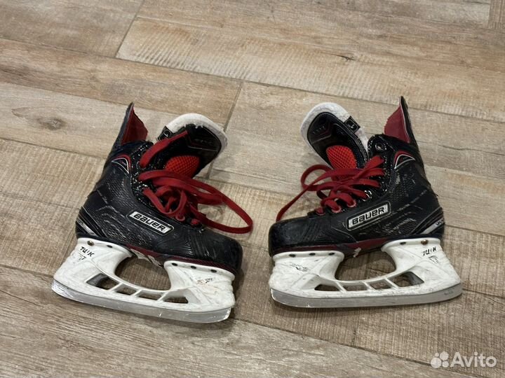 Хоккейные коньки bauer