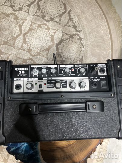 Комбоусилитель roland cube 30