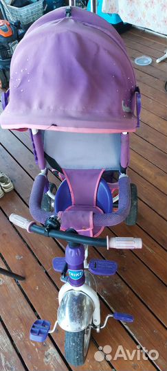 Детский трехколесный велосипед с ручкой