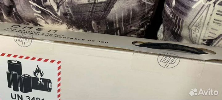 HP omen 17 i7 13700HX / RTX 4070 / 16GB / 1TB