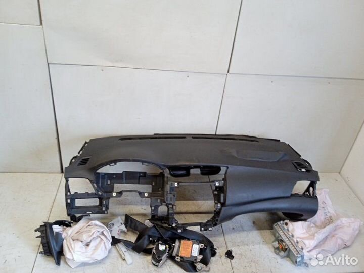 Торпедо Nissan Sentra B17 1.6 2015