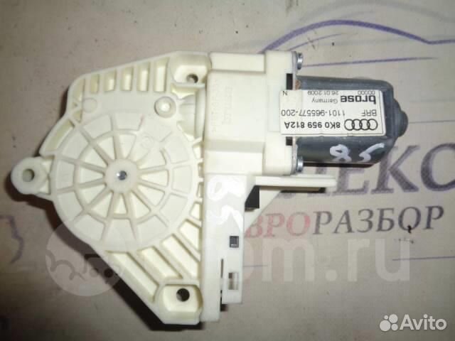 Моторчик стеклоподъемника задний правый Audi A4