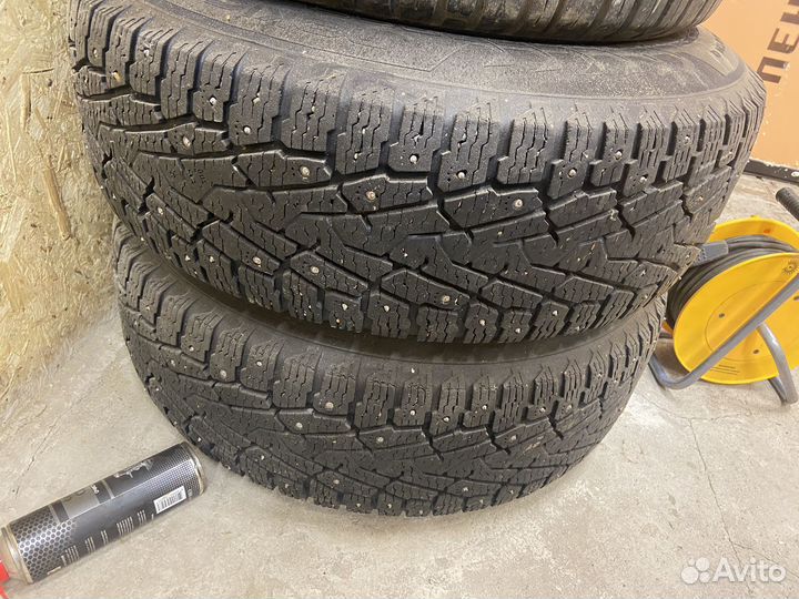 Nokian Tyres Hakkapeliitta LT2 265/75 R16