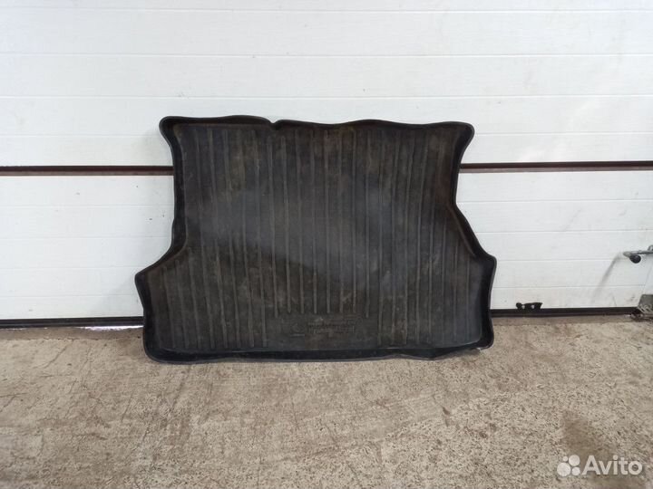 Коврик багажника Hyundai Accent II (1999—2012)