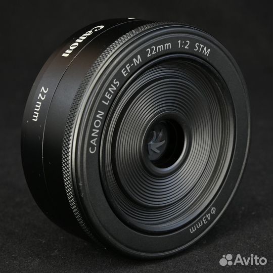 Canon ef m 22mm f 2 STM