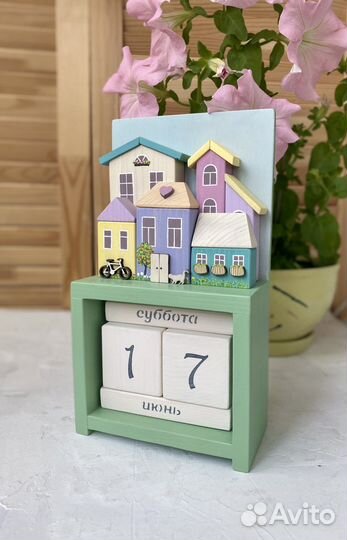 Вечный календарь из дерева ручной работы