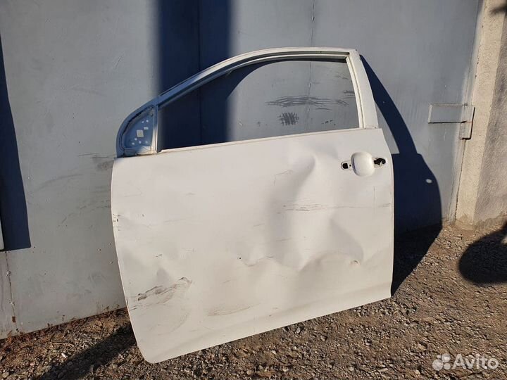 Левая передняя дверь на Toyota Corolla 150 ориг