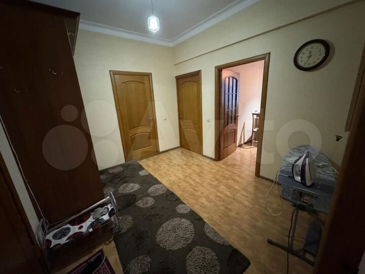 2-к. квартира, 70 м², 7/15 эт.