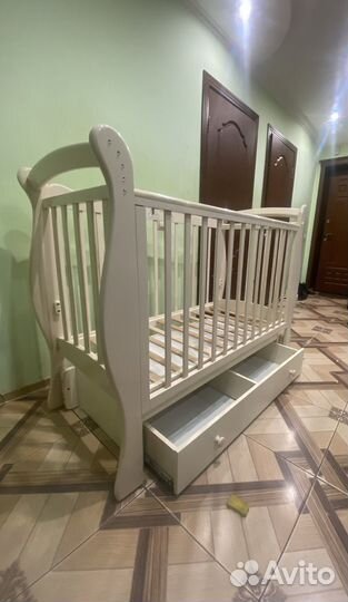 Детская кроватка