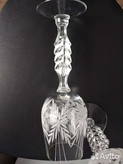 Графины. Рюмки. Фужеры. Пробки для графинов