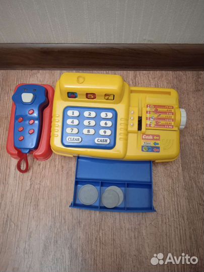 Кассовый аппарат игрушечный