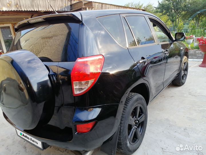 Toyota RAV4 2.0 AT, 2006, 457 000 км