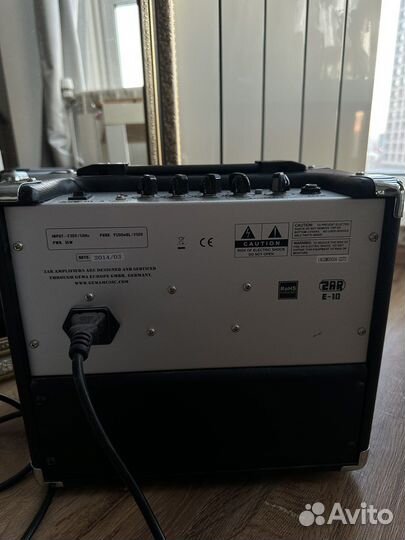 Комбоусилитель Zar e-10