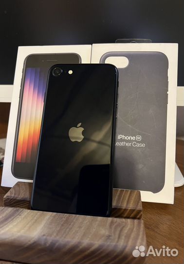 iPhone SE (2022), 128 ГБ