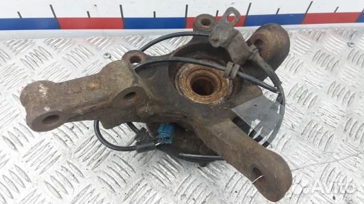 Ступица передняя левая nissan almera N16 (1BS13K90