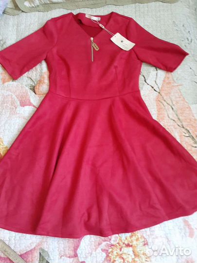 Платье новое 44 размер