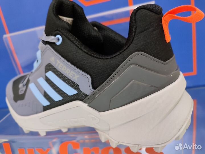 Кроссовки Adidas Terrex sw R3