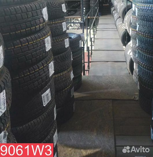 Kumho I'Zen KW31 235/65 R17 108W