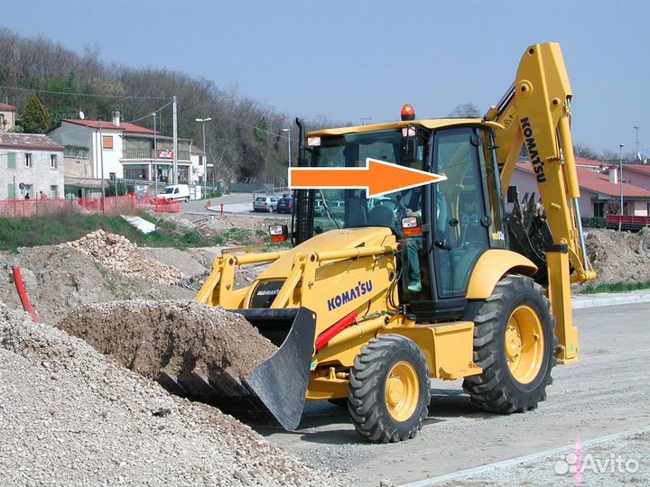 Стекло дверное левое на Komatsu WB93R-5