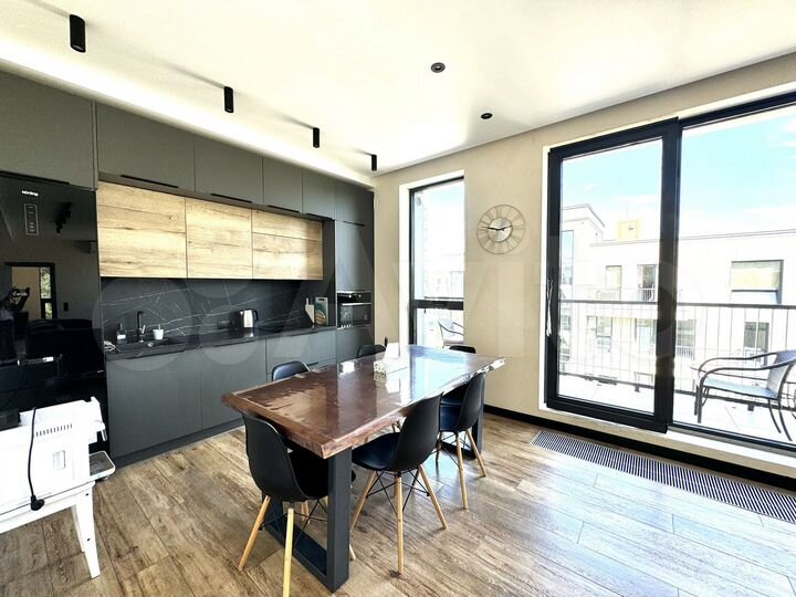 2-к. квартира, 86 м², 3/3 эт.