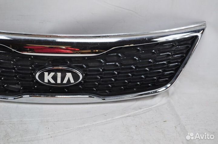 Решетка радиатора Kia Sorento 863502P510 Б/У