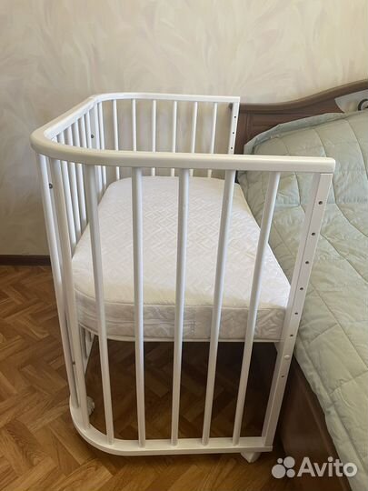 Приставная кроватка с матрасом