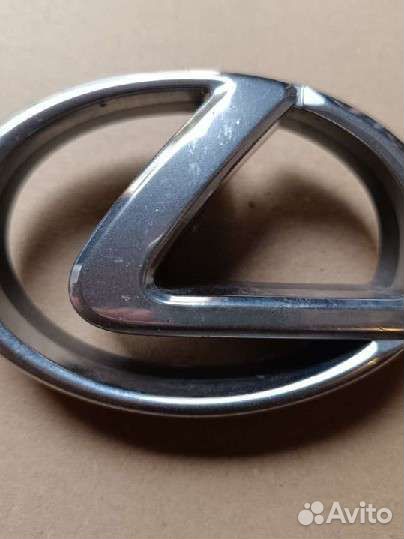 Эмблема lexus
