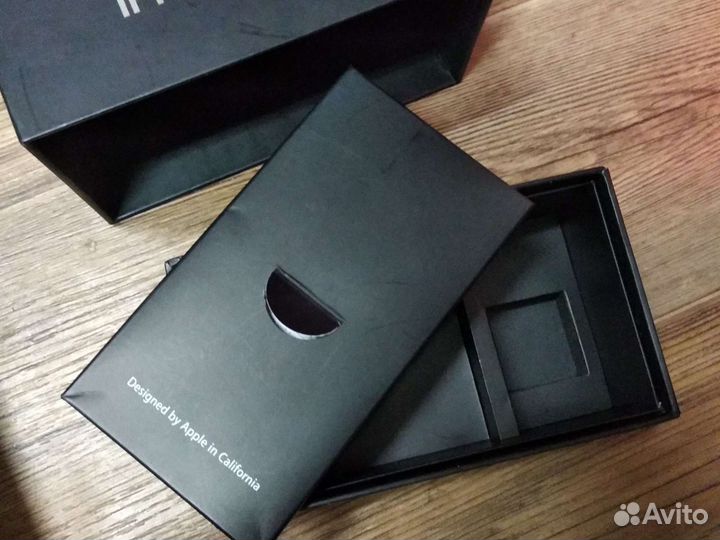 Коробка для iPhone 3Gs