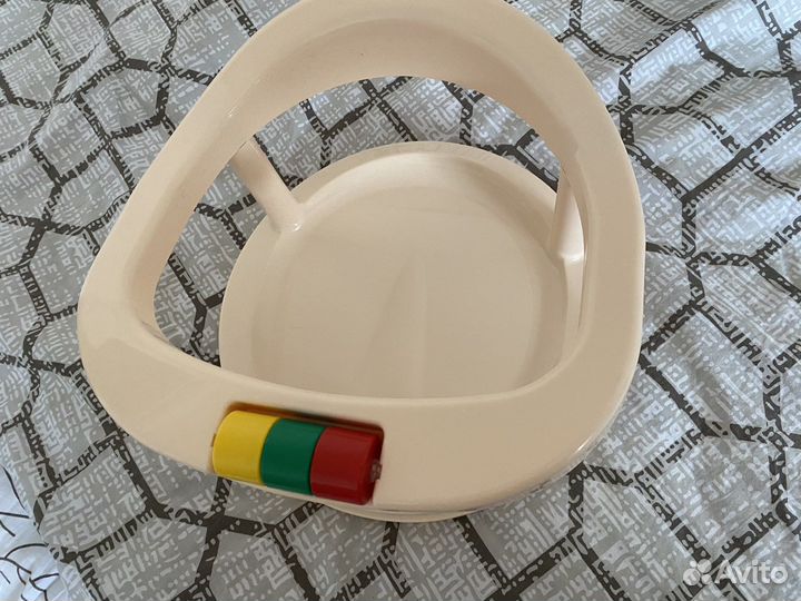 Стульчик для купания в ванной