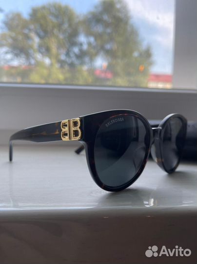 Очки balenciaga