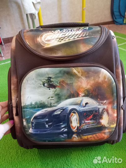 Школьный рюкзак