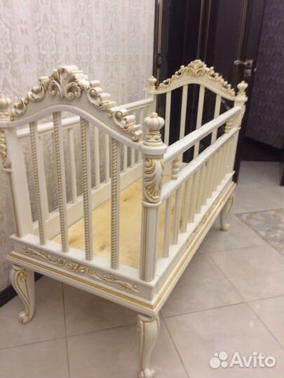 Кроватка детская