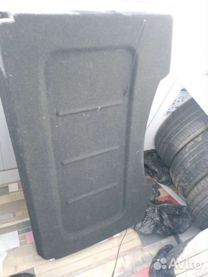 Задняя полка Renault Sandero (полка в багажник)